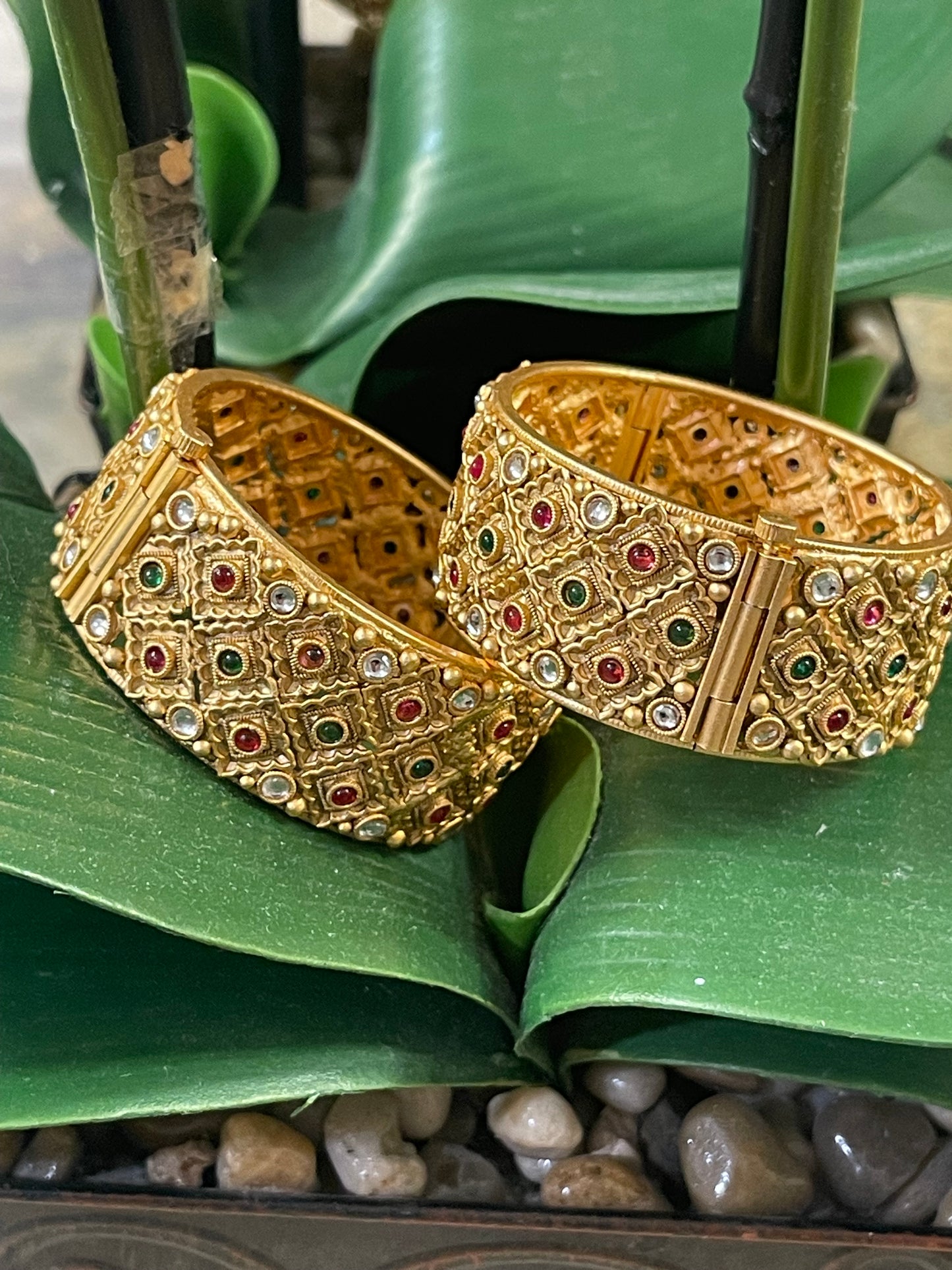 Rajwadi Bangle Set - 10116 - 3